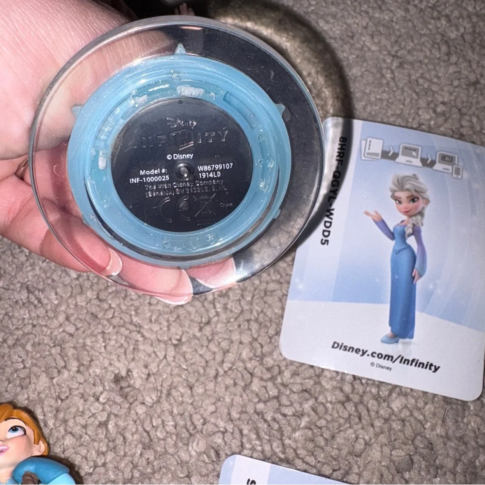 Elsa & Anna • Disney Infinity 2.0 Game figure with Power Disc